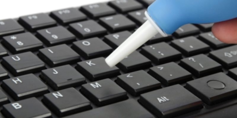 2 Langkah Praktis Membersihkan Keyboard Laptop/ PC